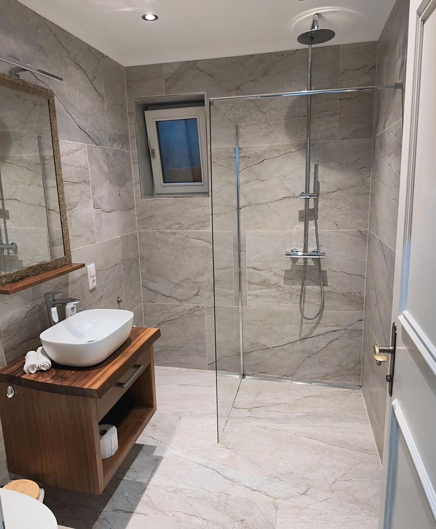 カプルーンHaus Wenger Mountain View & Swimming Poolアパートメント エクステリア 写真